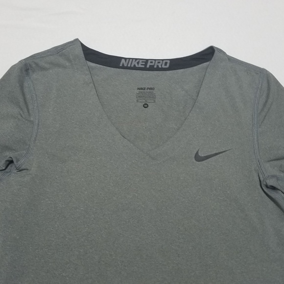 Nike Pro Women's Athletic Top T Shirt Medium Tee - Picture 3 of 6